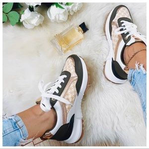 #35 Paris Clara Fashion Most Comfortable Sneakers